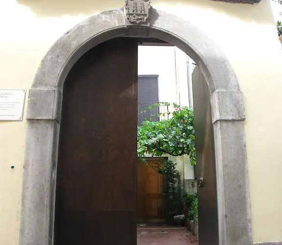 לינה וארוחת בוקר Il Vecchio Portale Laino Borgo